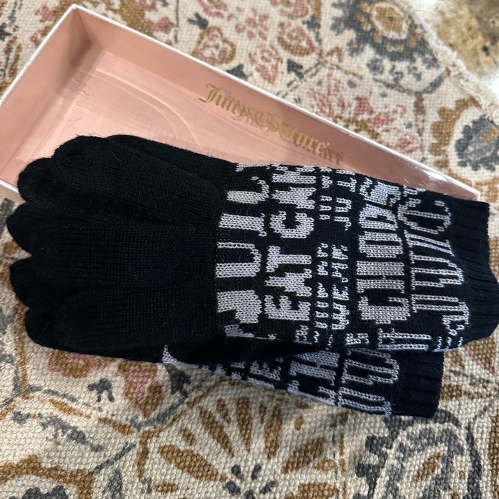 juicy couture graffiti gloves